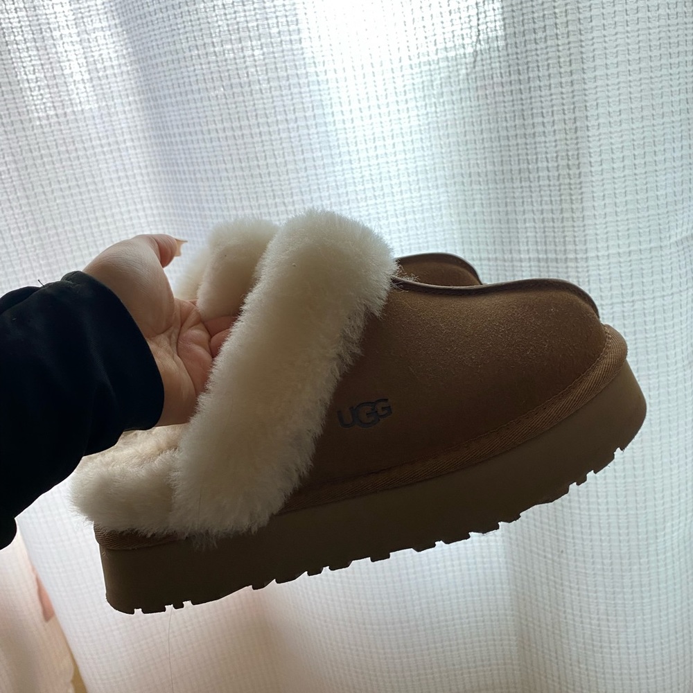Too small didn’t fit size 7 brand new